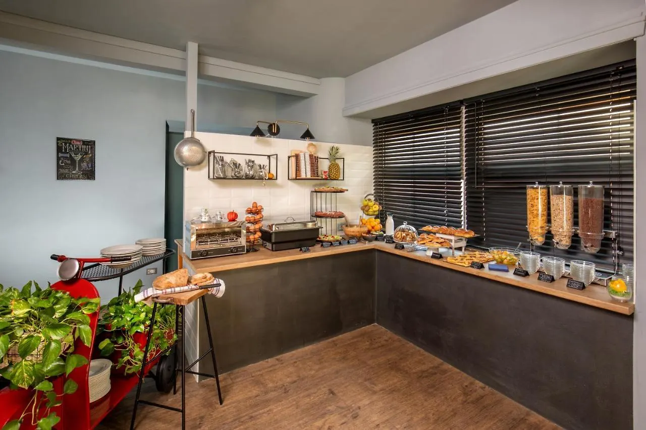 Bloom Hotel Rome